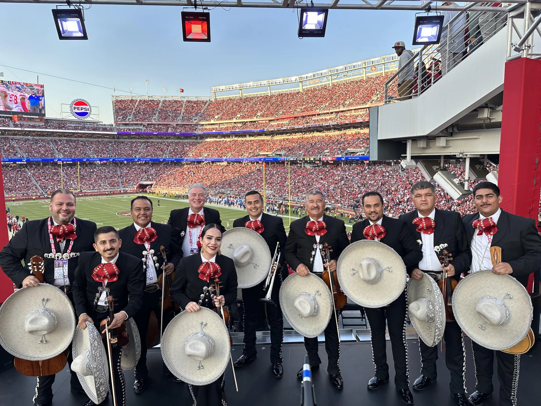 Mariachi Estelar 9ers